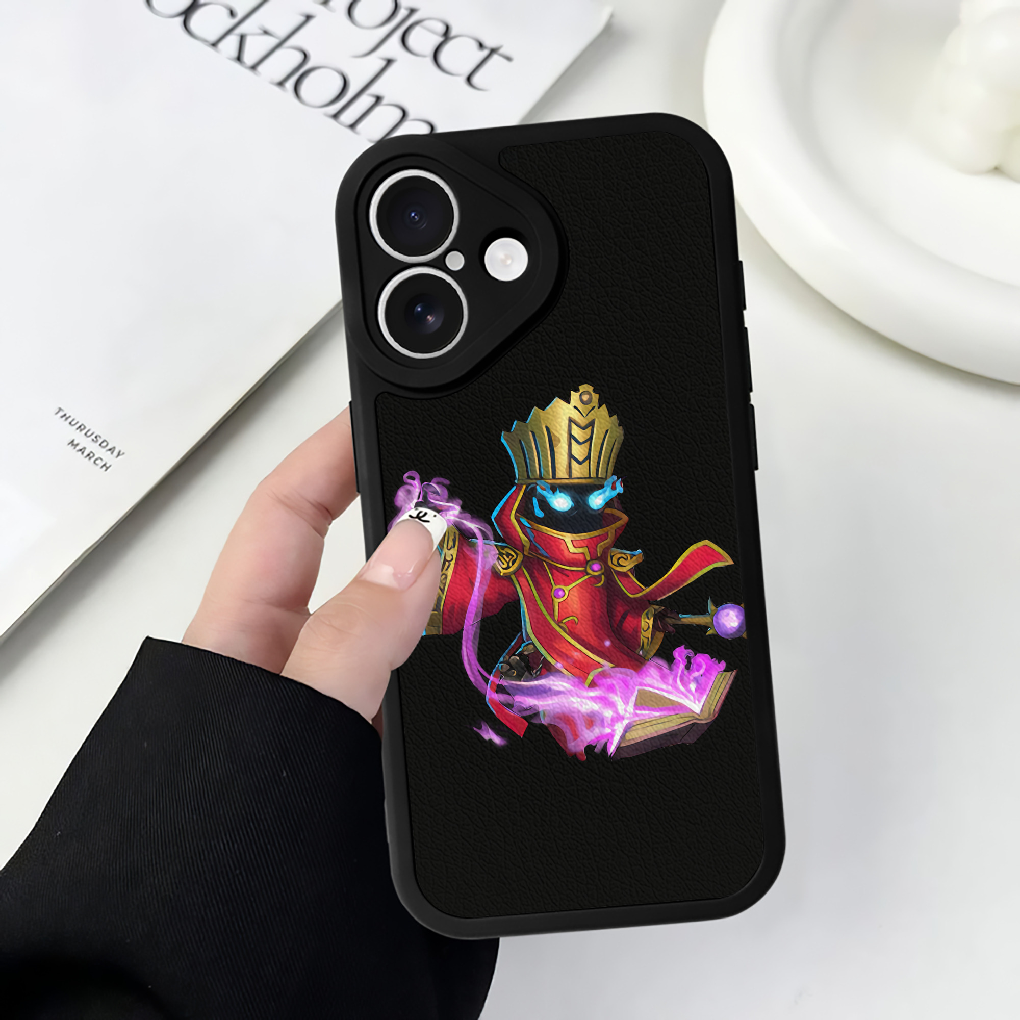 リーグ・オブ・レジェンド League of Legends LOL 【iPhone 16シリーズ対応】シリコンスマホケース（レザー調） 材質：シリコン